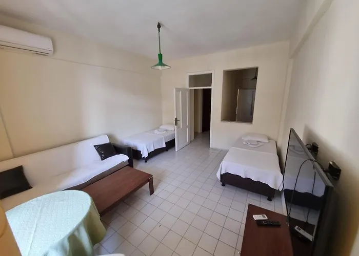 Orange Grove Apart *